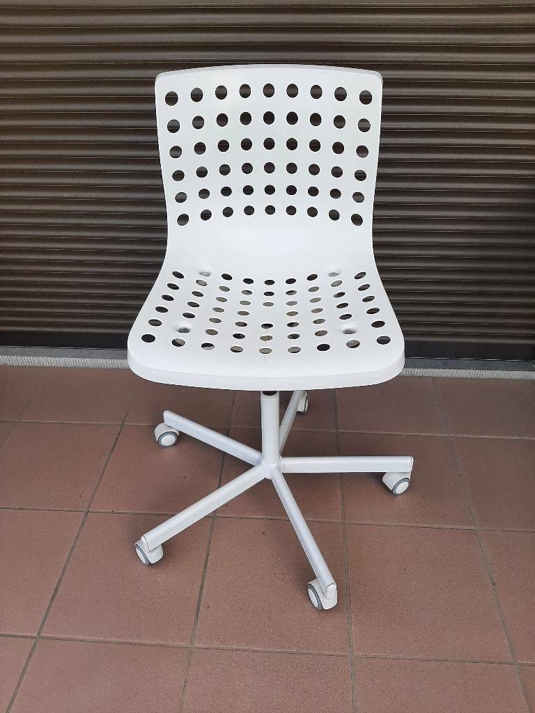 Verstelbare bureaustoel  -  Wit - Kind, Enlèvement, Utilisé, Blanc, Chaise de bureau
