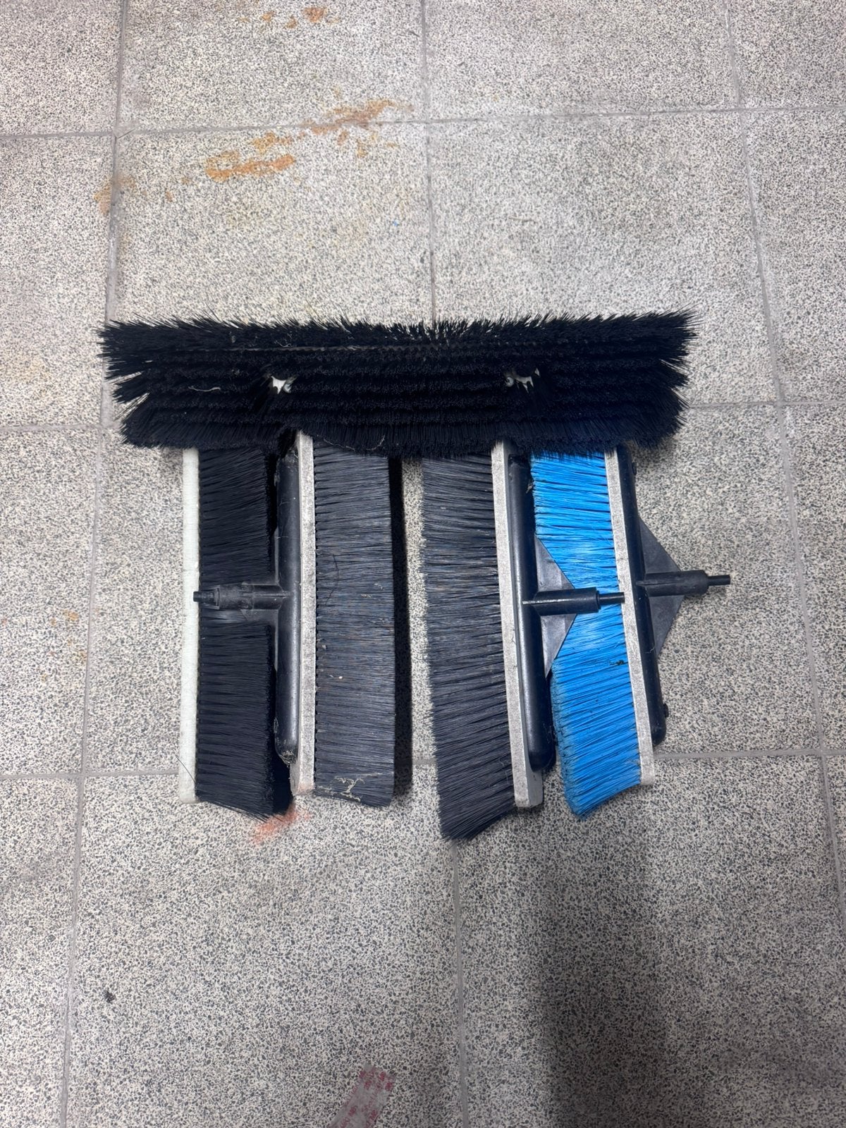 Brosse osmose Ionic systems, Enlèvement