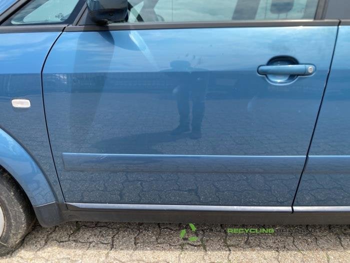Portière 4portes avant gauche d'un Audi A2 (Z5R), -, 3 mois de garantie, Audi, Utilisé