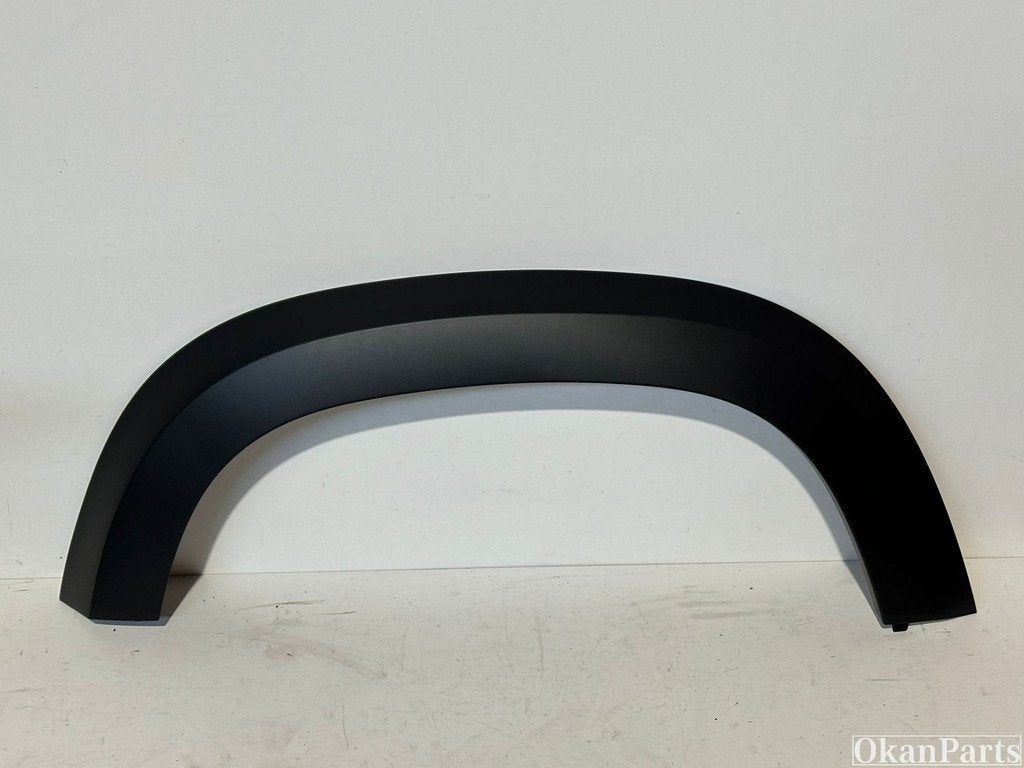Land Rover Defender L663 voor wielrand links L8BM-16A075-AB, Gebruikt, Voor, Land Rover