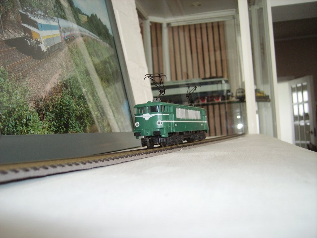 LOCOMOTIVE ÉLECTRIQUE VERTE LIMA SNCF BB25175, Hobby & Loisirs créatifs, Analogique, Enlèvement ou Envoi, Locomotive, Lima