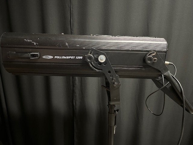 Krachtige volgspot showtec + statief + flightcase, Muziek en Instrumenten, Licht en Laser, Ophalen, Gebruikt, Kleur