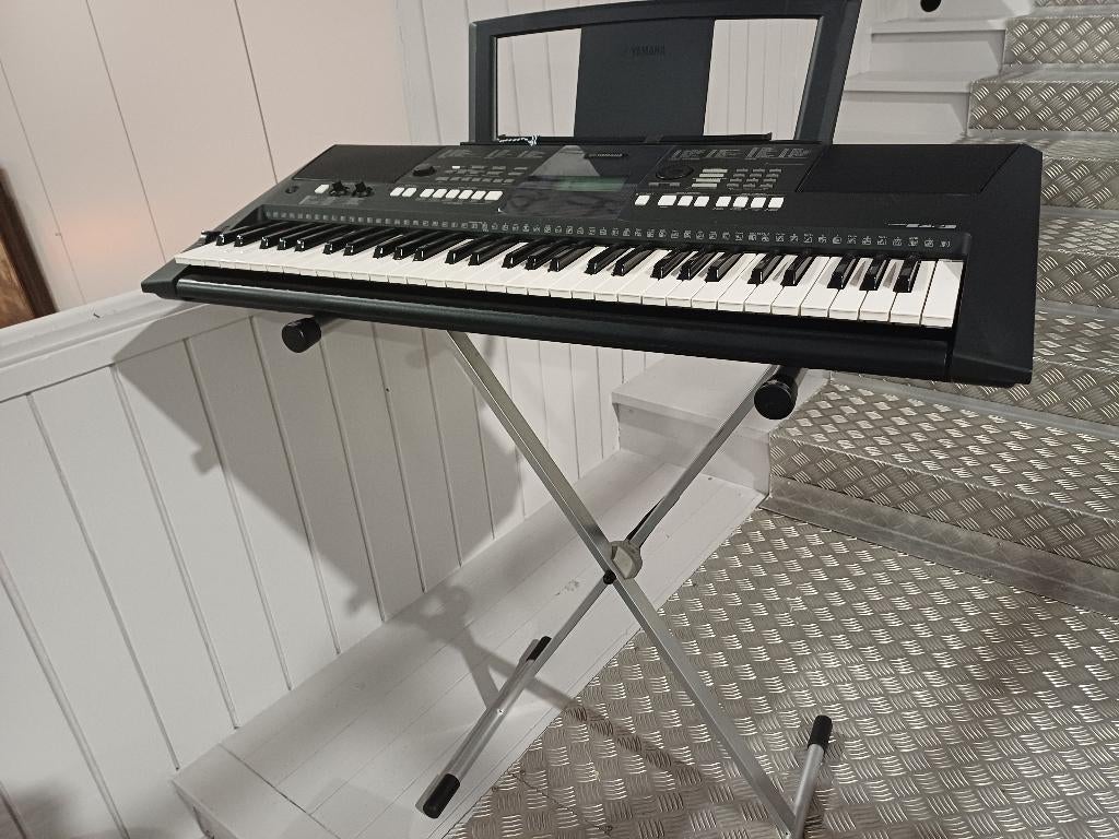 Yamaha elektrische piano, Ophalen, Zo goed als nieuw, Zwart, Piano