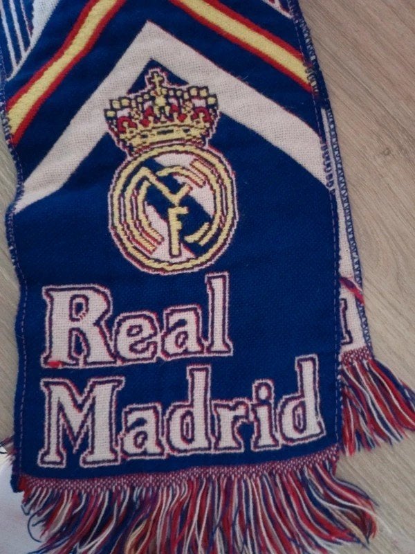 Écharpe officielle du Real Madrid Saison 1998/1999., Sport en Fitness, Voetbal, Groter dan maat XL, Verzenden, Zo goed als nieuw