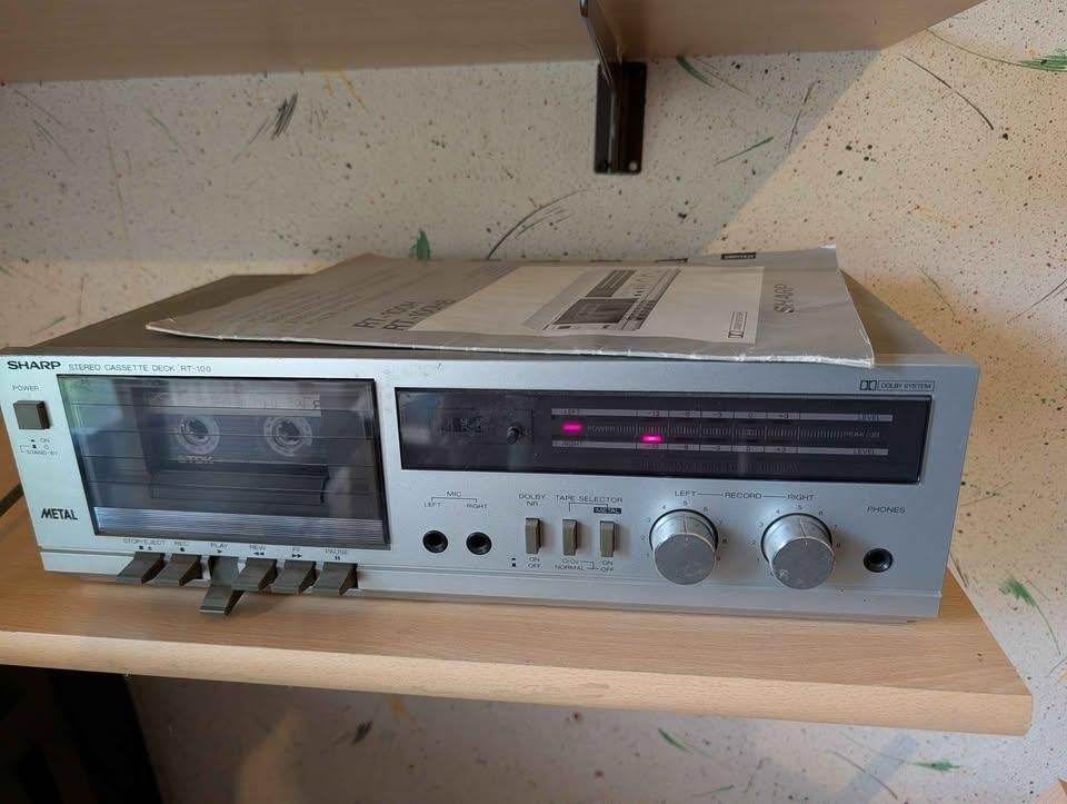 platine cassette audio stéréo vintage Sharp RT-100, TV, Hi-fi & Vidéo, Decks cassettes, Enlèvement, Simple, Autres marques
