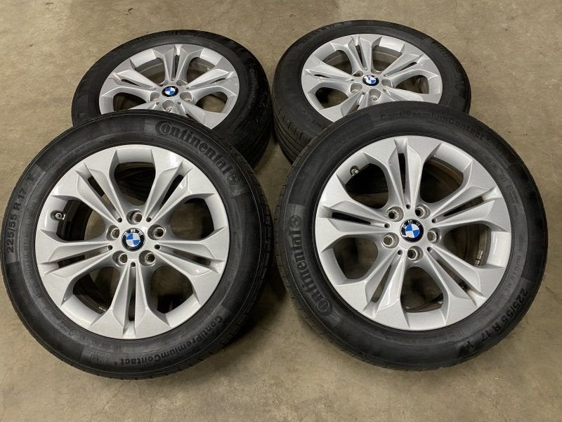 17 inch originele velgen + zomerbanden BMW X1 F48 X2 F39 sty, Autos : Pièces & Accessoires, Pneus et Jantes, Pneus été, -, 17 pouces