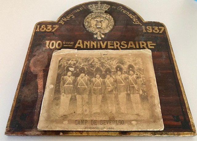 Plaque commémorative des 100 ans des Grenadiers, Collections, Enlèvement ou Envoi, Armée de terre, Objet d'art