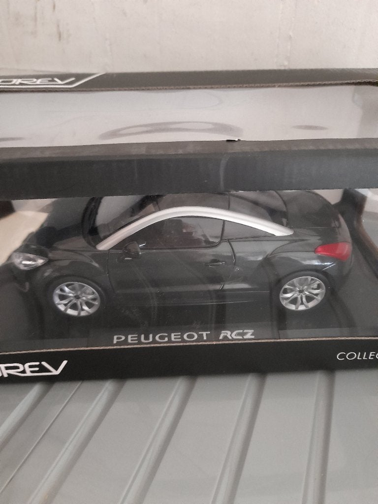 1/18 NOREV Peugeot RCZV, Verzenden, Zo goed als nieuw, Auto, Norev