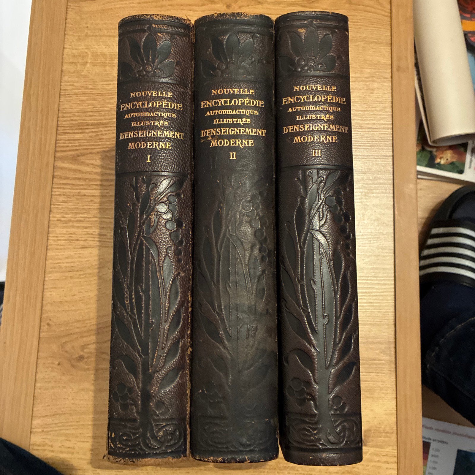 Encyclopédie autodidactique illustrée d'enseignement moderne, Enlèvement ou Envoi, Comme neuf