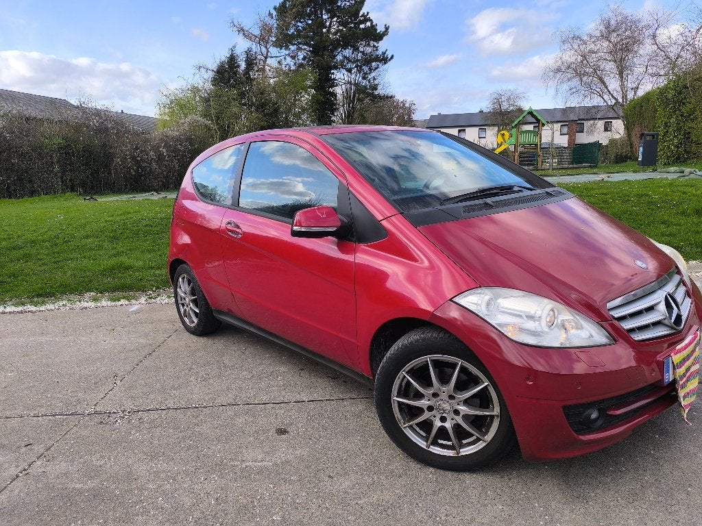 Mercedes A150, Auto's, Zwart, Leder en Stof, Handgeschakeld, Particulier