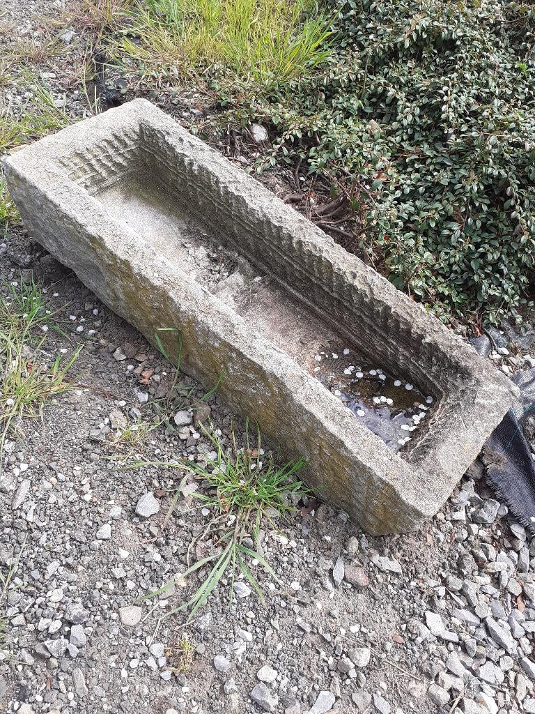 BAC EN PIERRE, Jardin & Terrasse, Moins de 30 cm, Pierre, Enlèvement, Utilisé
