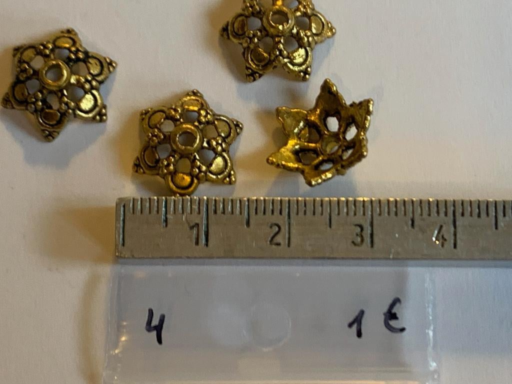 4 stuks metalen kralenkapjes, Enlèvement ou Envoi, Neuf, Entretoise ou Perle intermédiaire