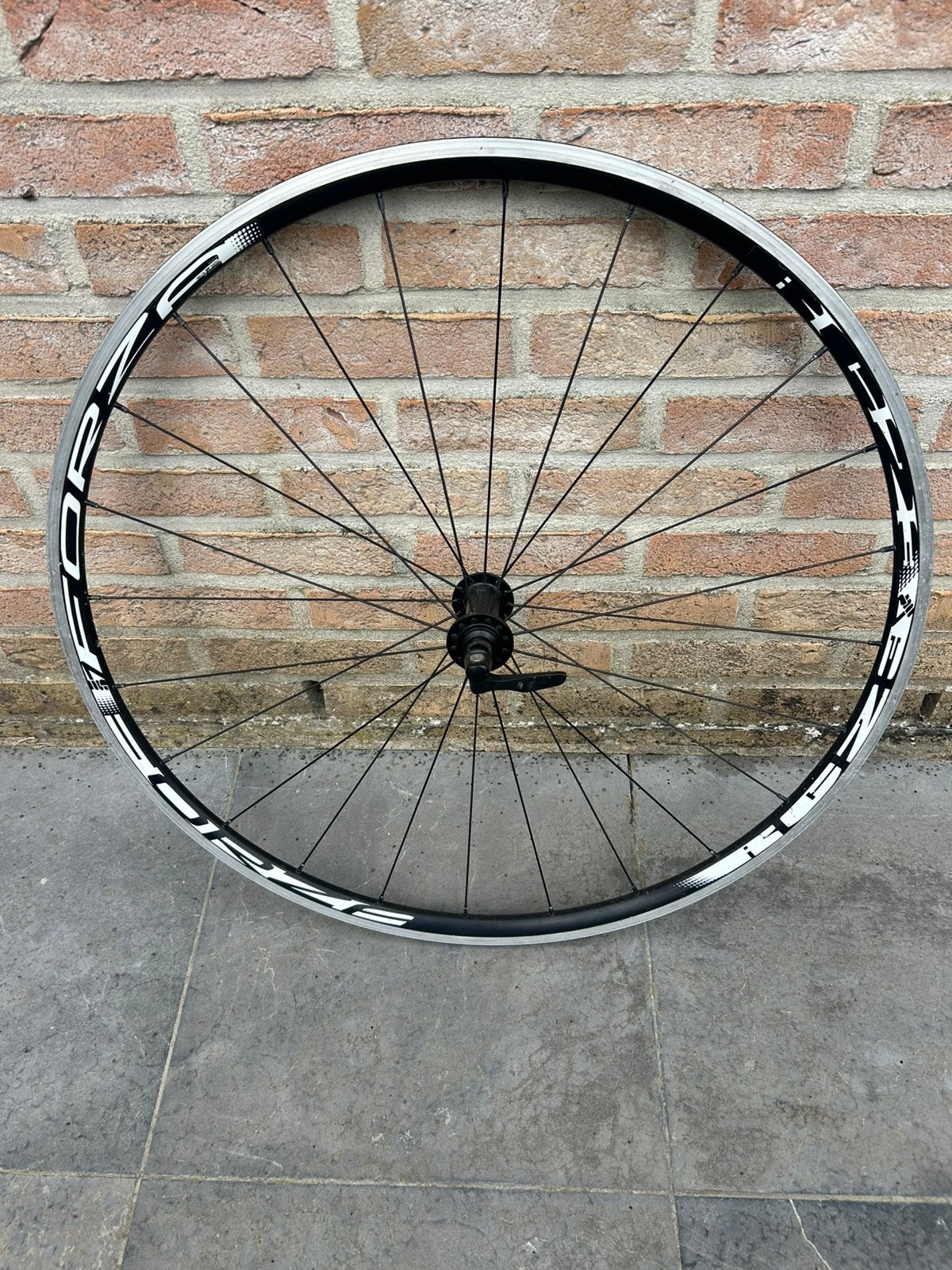 4ZA (Forza) Racefiets Voorwiel 28 inch – Incl Snelspanner, Ophalen, Zo goed als nieuw, Racefiets, Wiel