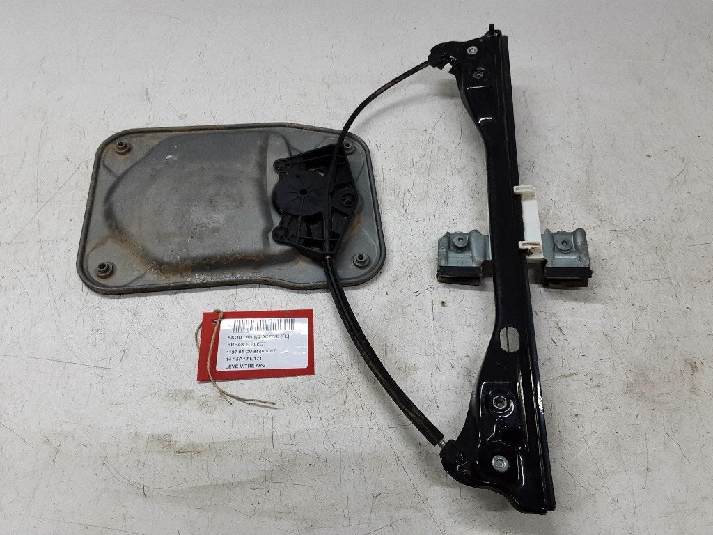 VITRE MECANISME AVANT GAUCHE Skoda Fabia II Combi, Mevr. I. Hauben, Utilisé, Skoda, Rue de l'Espoir 34 34
4030  GRIVEGNÉE, BE