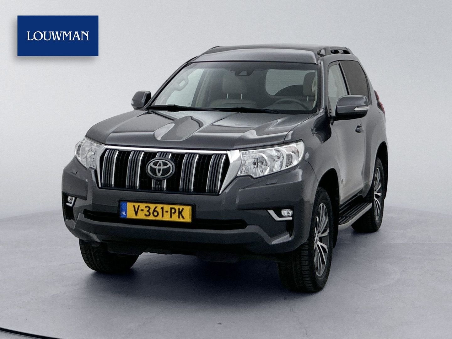 Toyota Land Cruiser 2.8 D-4D-F Professional High Roof Blind, Auto's, Toyota, Automaat, Beige, 190 g/km, Bedrijf