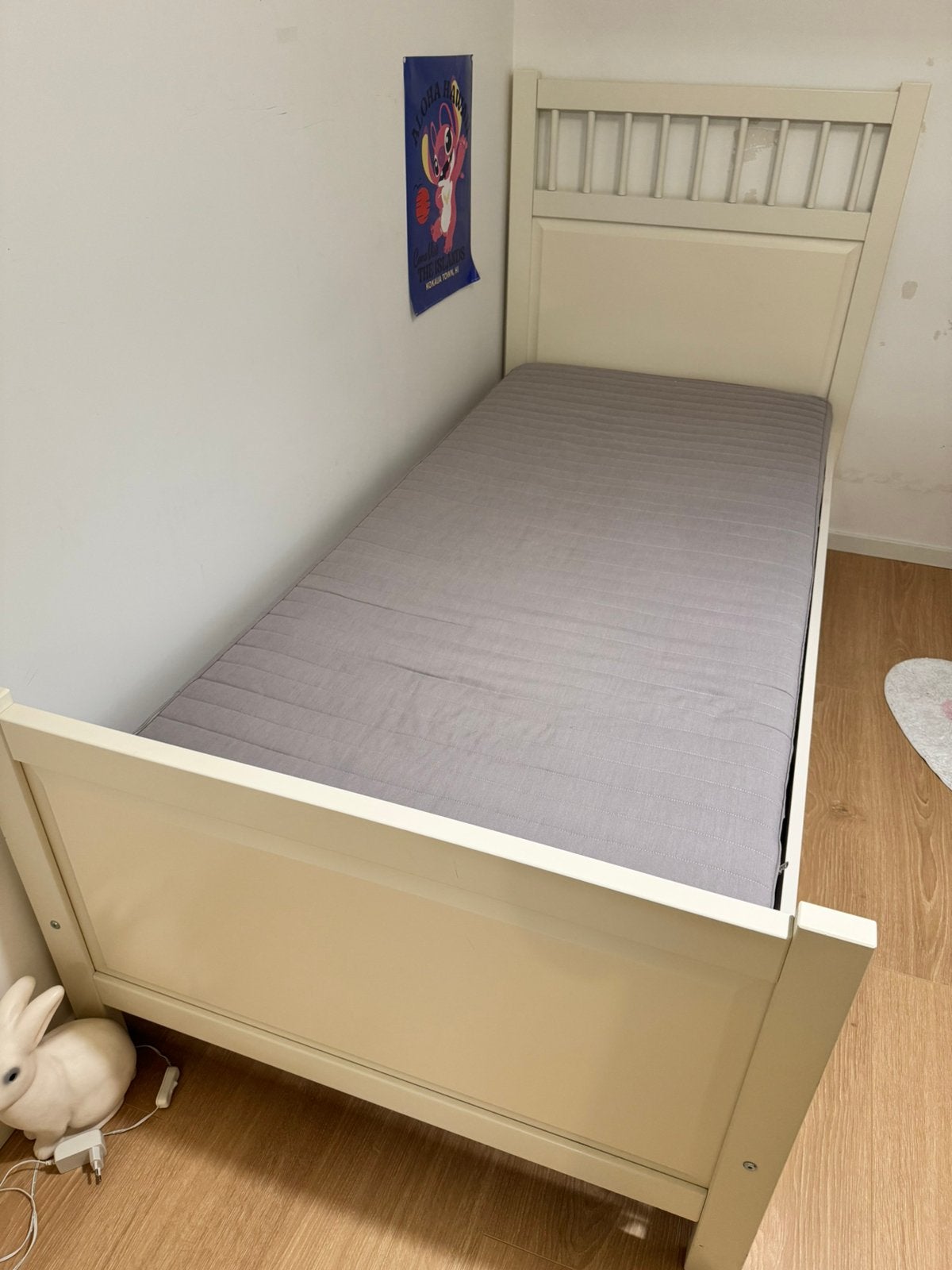 Eenpersoonsbed met lattenbodem en matras, Ophalen, Zo goed als nieuw, Matras