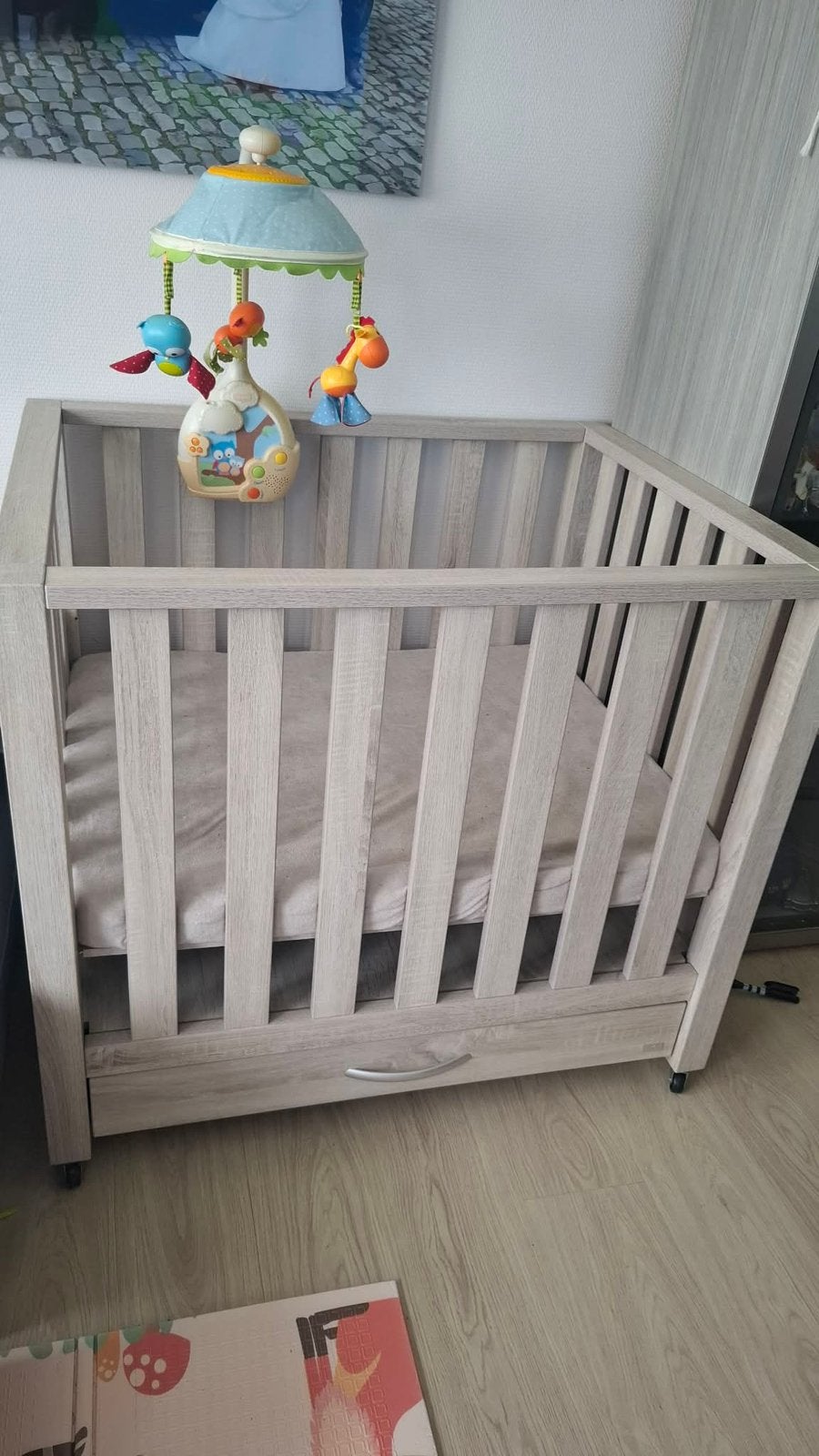 Park TWF met matras, overtrek en mobiel., Ophalen, Zo goed als nieuw, Rechthoekig, In hoogte verstelbaar