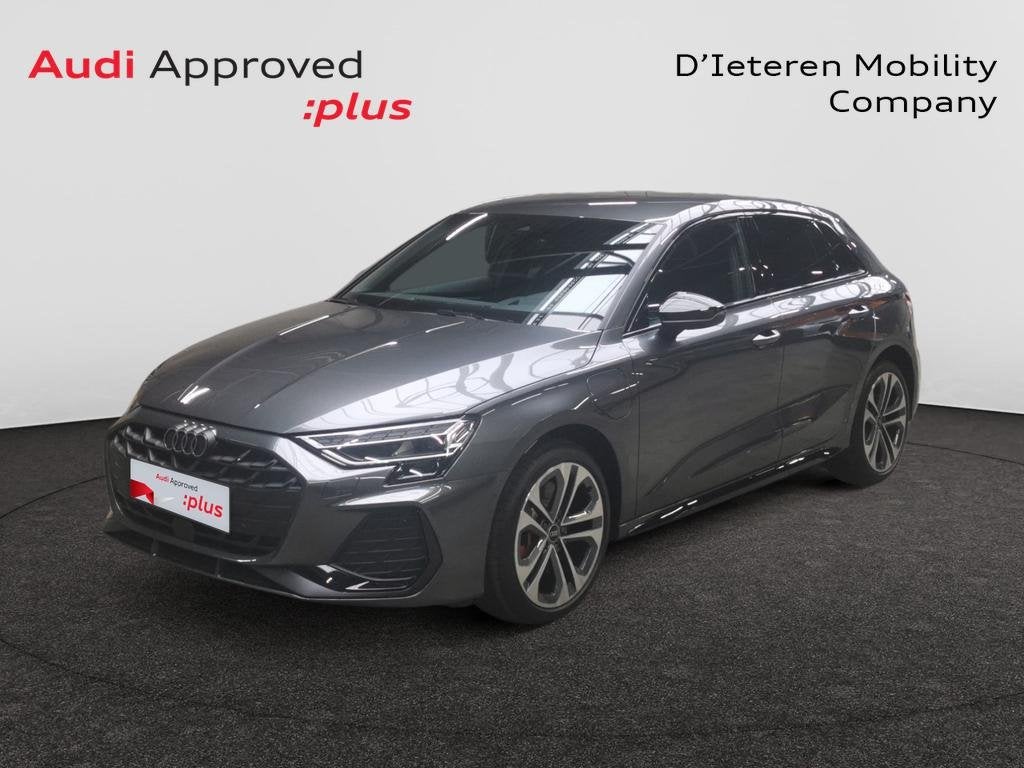 Audi A3 Sportback PHEV A3 Sportback PHEV 45 TFSI e Competiti, Auto's, Audi, Automaat, Hybride Elektrisch/Benzine, Zilver of Grijs