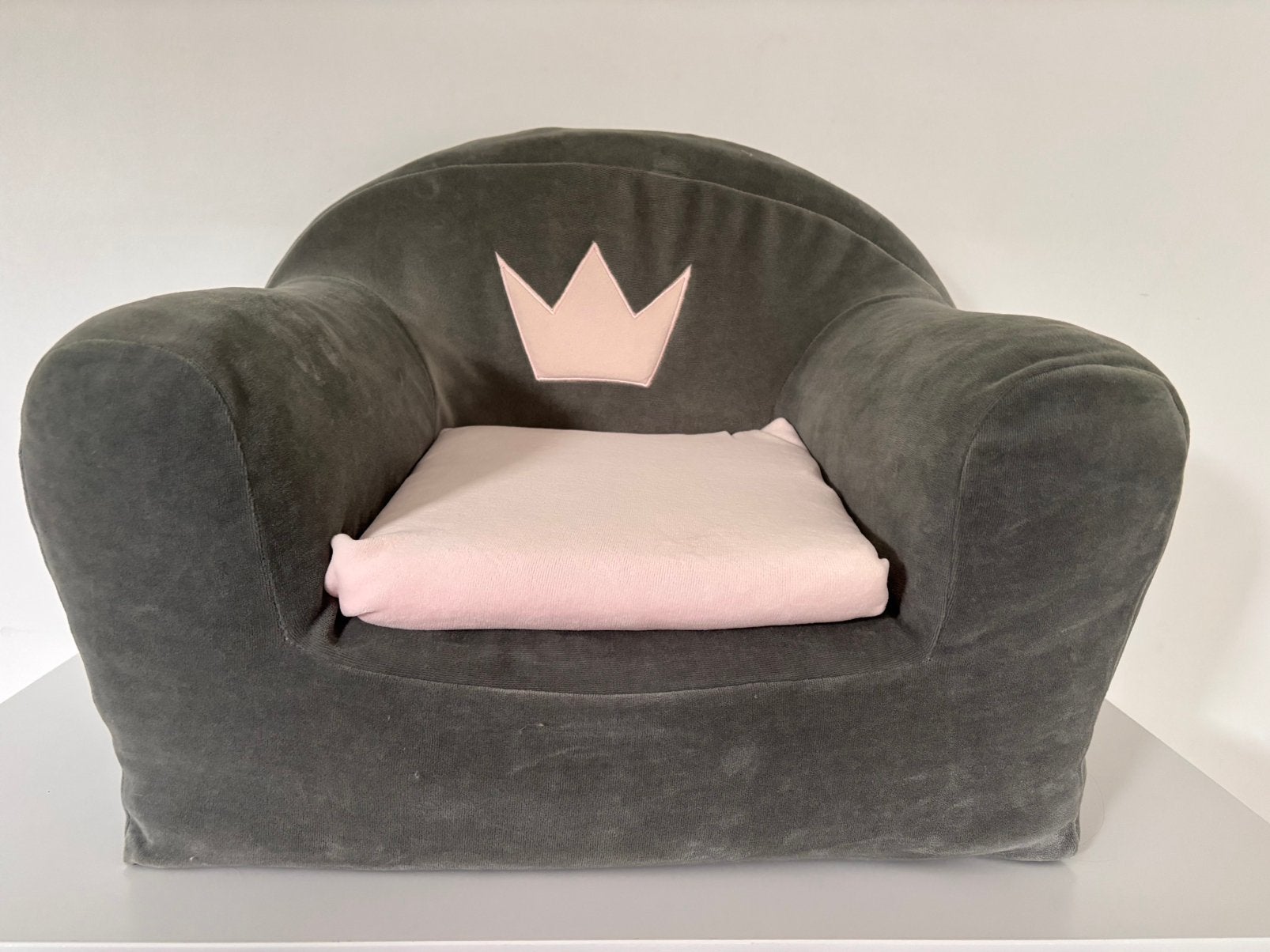 Grijze en roze kinderfauteuil Princess, Ophalen, Zo goed als nieuw