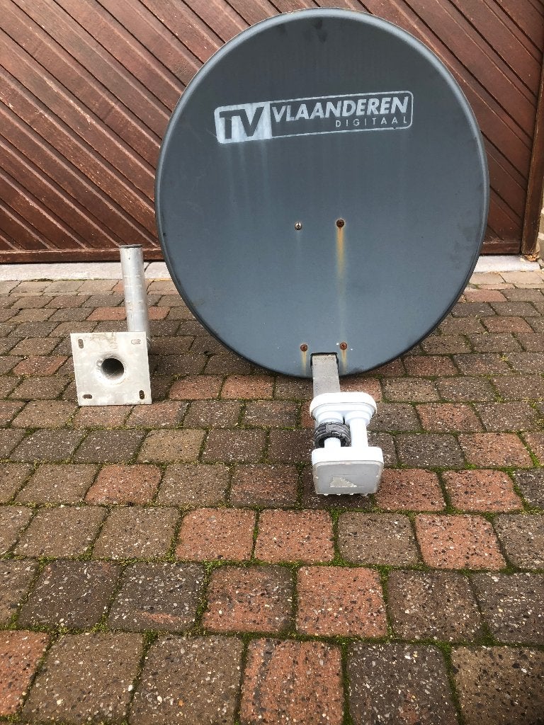 Tv Vlaanderen schotelantenne., TV, Hi-fi & Vidéo, Enlèvement, Utilisé, Antenne (parabolique)