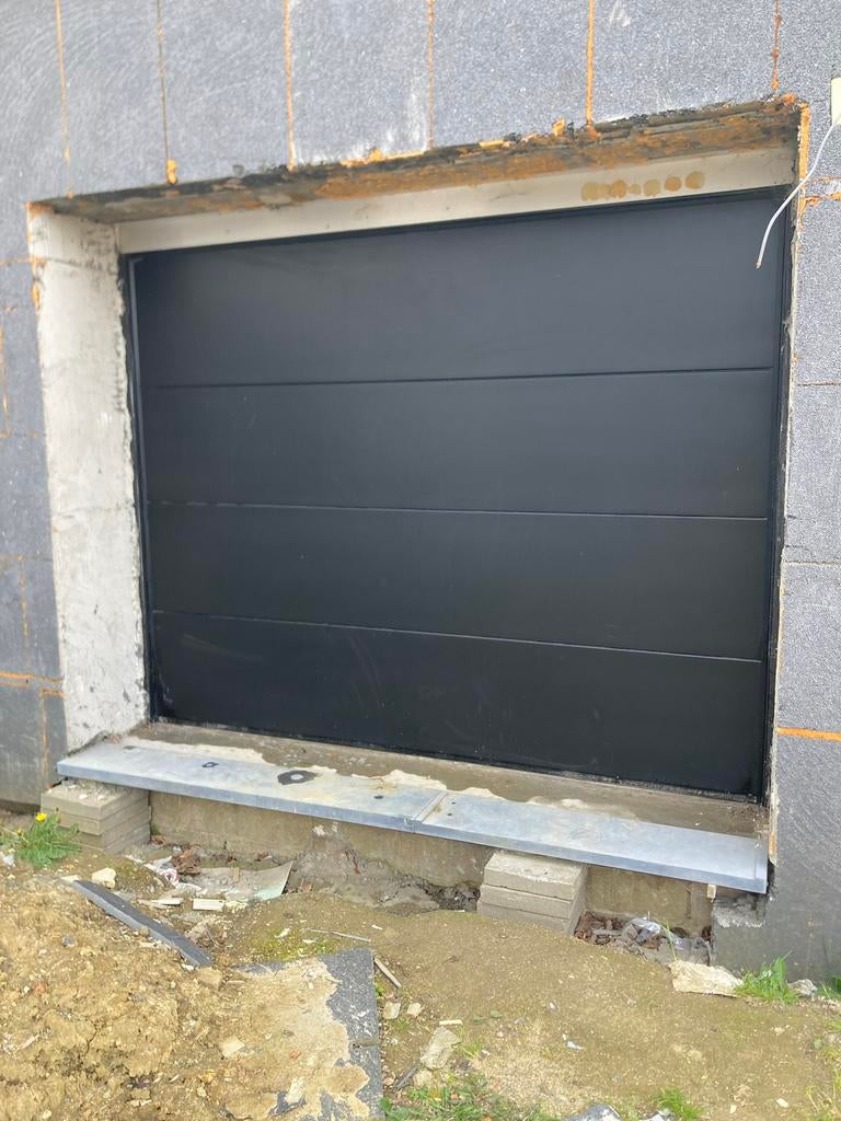 Sectionaal poort - zwart - marentec motor - 2,6m x 2,23m, Doe-het-zelf en Bouw, Ophalen, Zo goed als nieuw