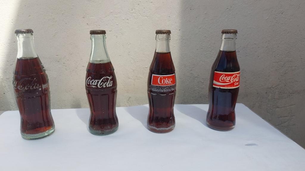 Bouteilles Coca-cola Vintage 1930-1980, Collections, Enlèvement ou Envoi, Utilisé