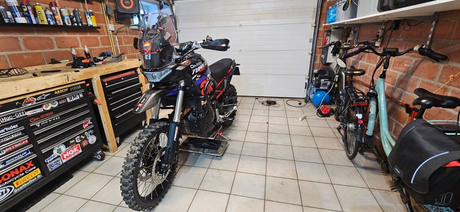 Aprilia Touareg 660, Motos, Motos | Aprilia, Particulier, Régulateur de vitesse, Enlèvement