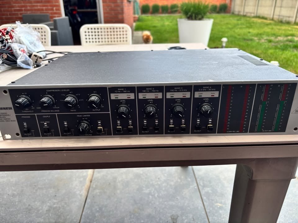 Behringer Combinator MDX8000 – multiband compressor, Audio, Tv en Foto, Professionele apparaten, Ophalen of Verzenden, Gebruikt
