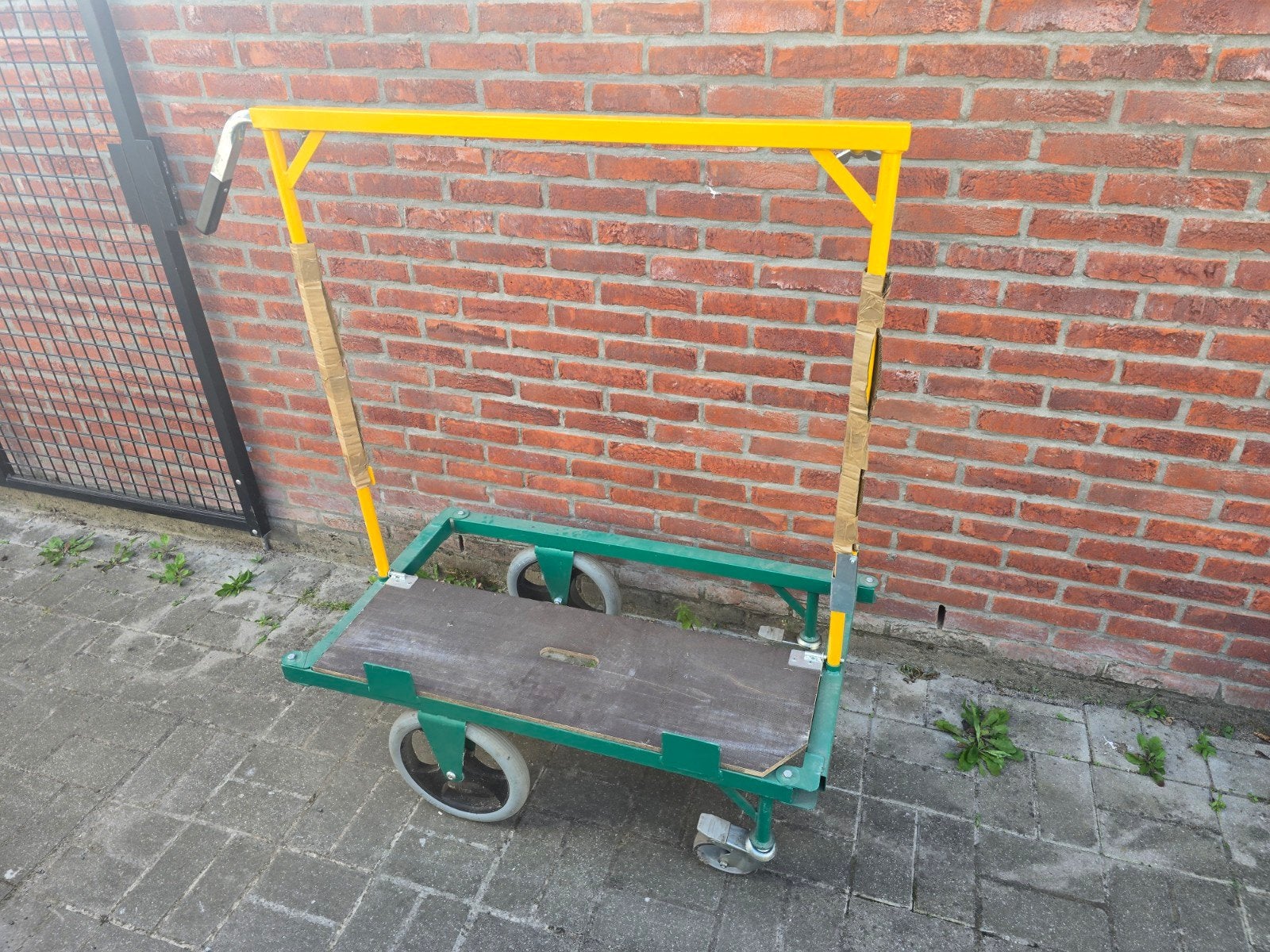 Platenkar macc, Ophalen