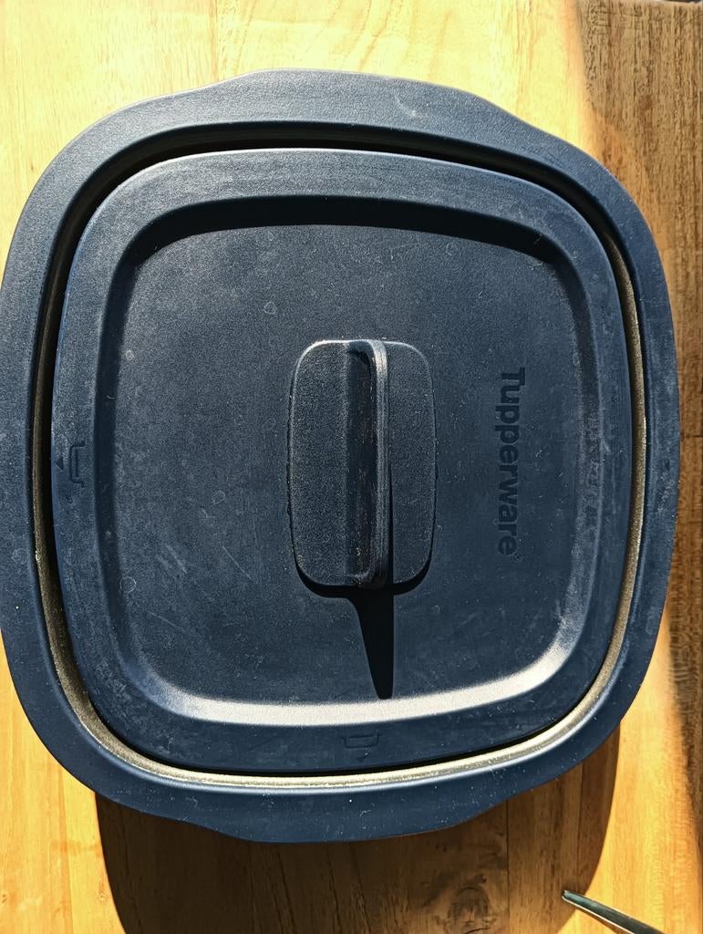 Micro pro TUPPERWARE, Enlèvement