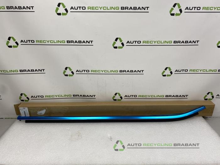 Bande décorative d'un BMW X3, -, 3 mois de garantie, Utilisé, -