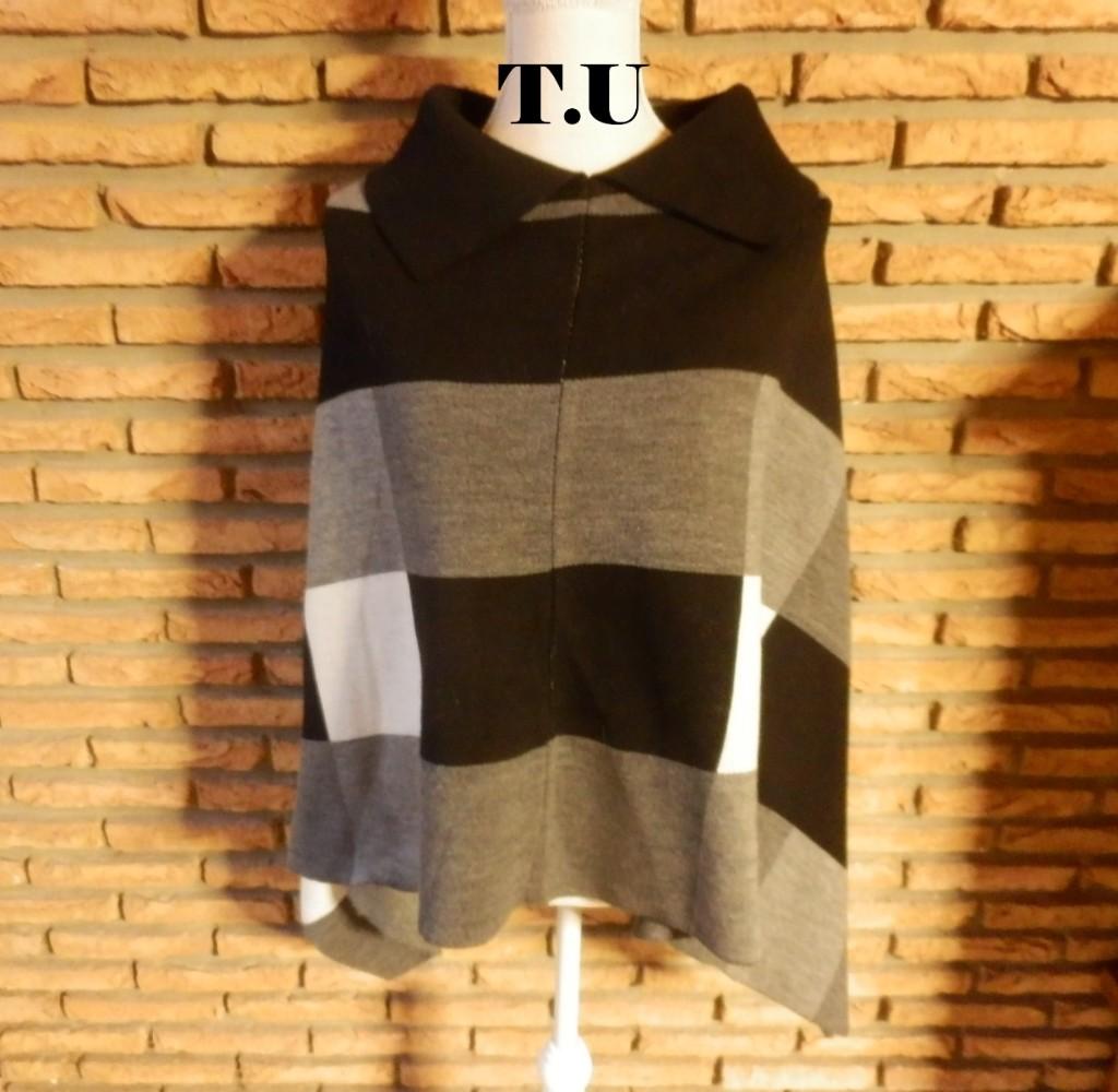 (18) - poncho femme t.U noir gris, Enlèvement ou Envoi, Comme neuf, Noir