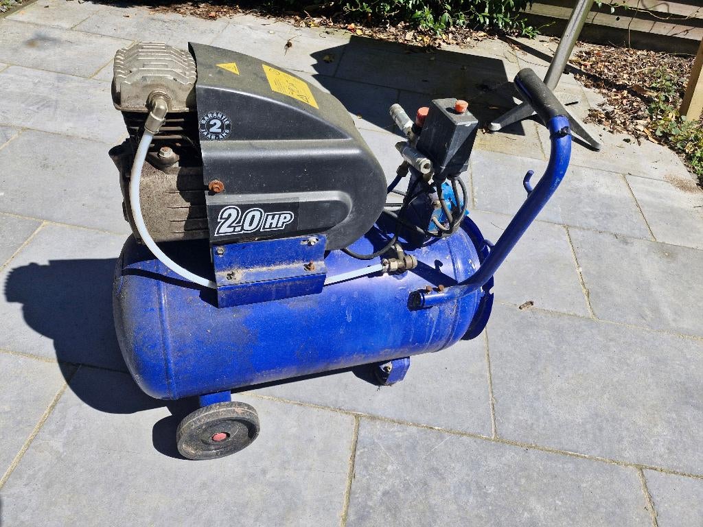 Compressor, Doe-het-zelf en Bouw, Ophalen, Gebruikt, 6 tot 10 bar, 25 tot 100 liter