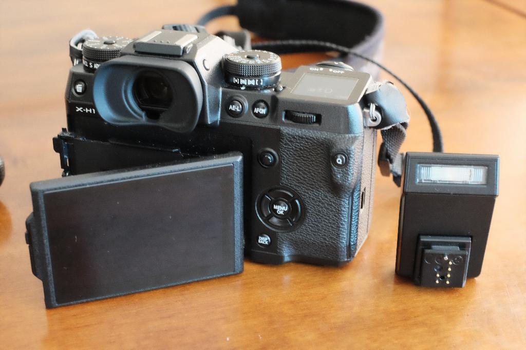 Fujifilm Xh-1, Audio, Tv en Foto, Fotocamera's Digitaal, Ophalen, Gebruikt, Compact, Fuji