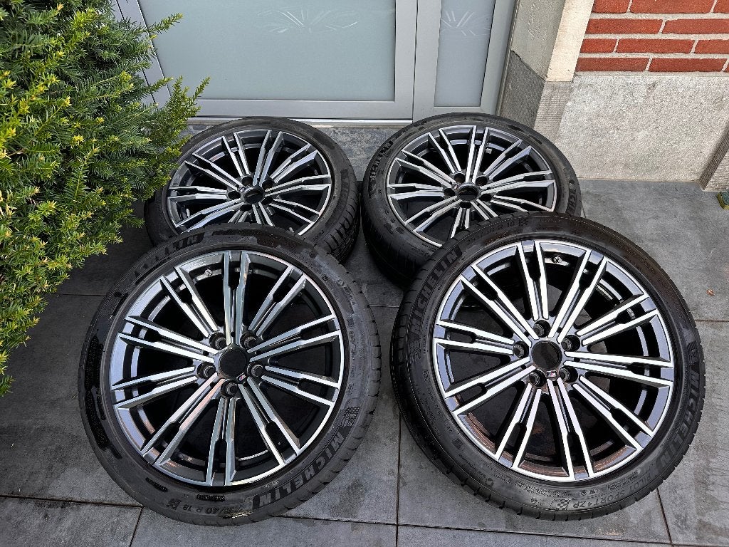 Ensemble large BMW M-Performance 790 avec pneus d'été, Pneus et Jantes, Véhicule de tourisme, Pneus été, 18 pouces