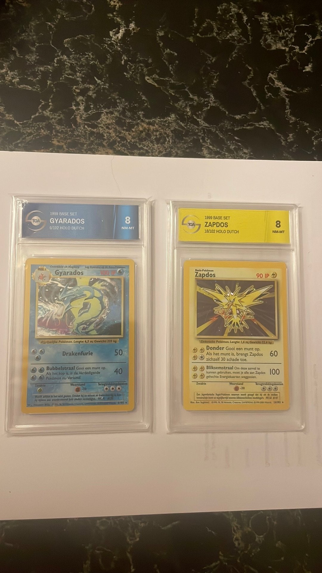 Base set psa8 zapdos & gyarados! Nederlands!, Enlèvement, Comme neuf