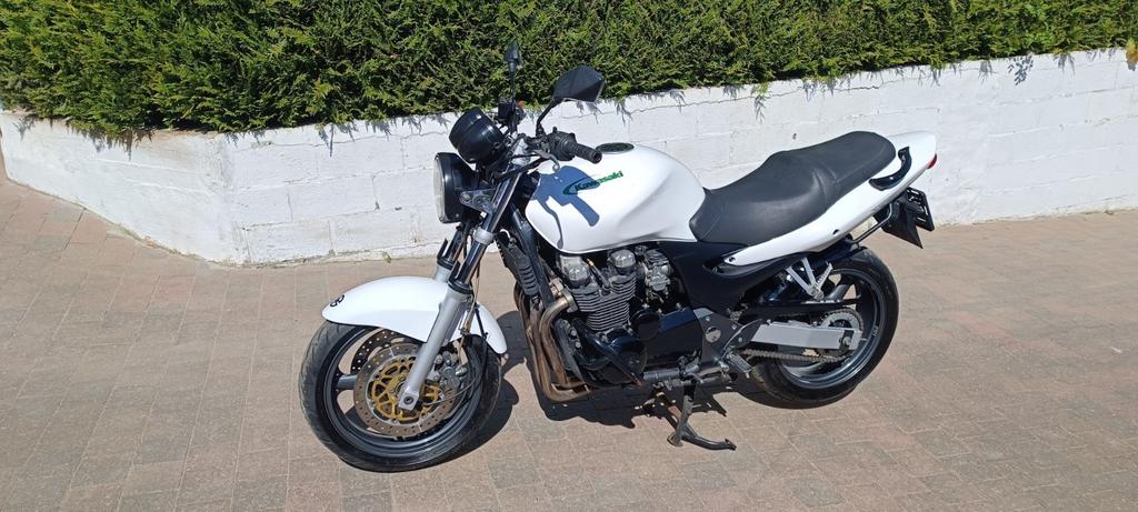 Kawasaki zr7, Particulier