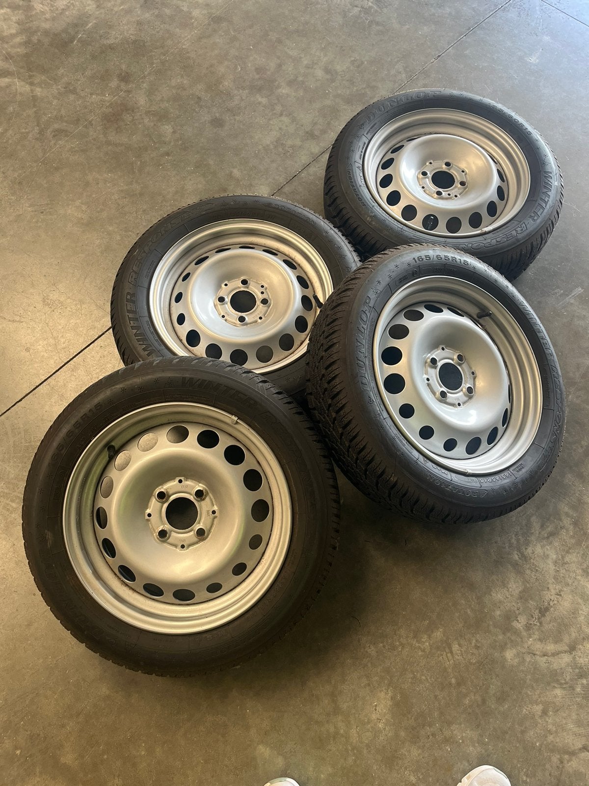 Kit hiver toles pour smart 185/60/15 et 165/65/15 dunlop, Enlèvement, Comme neuf