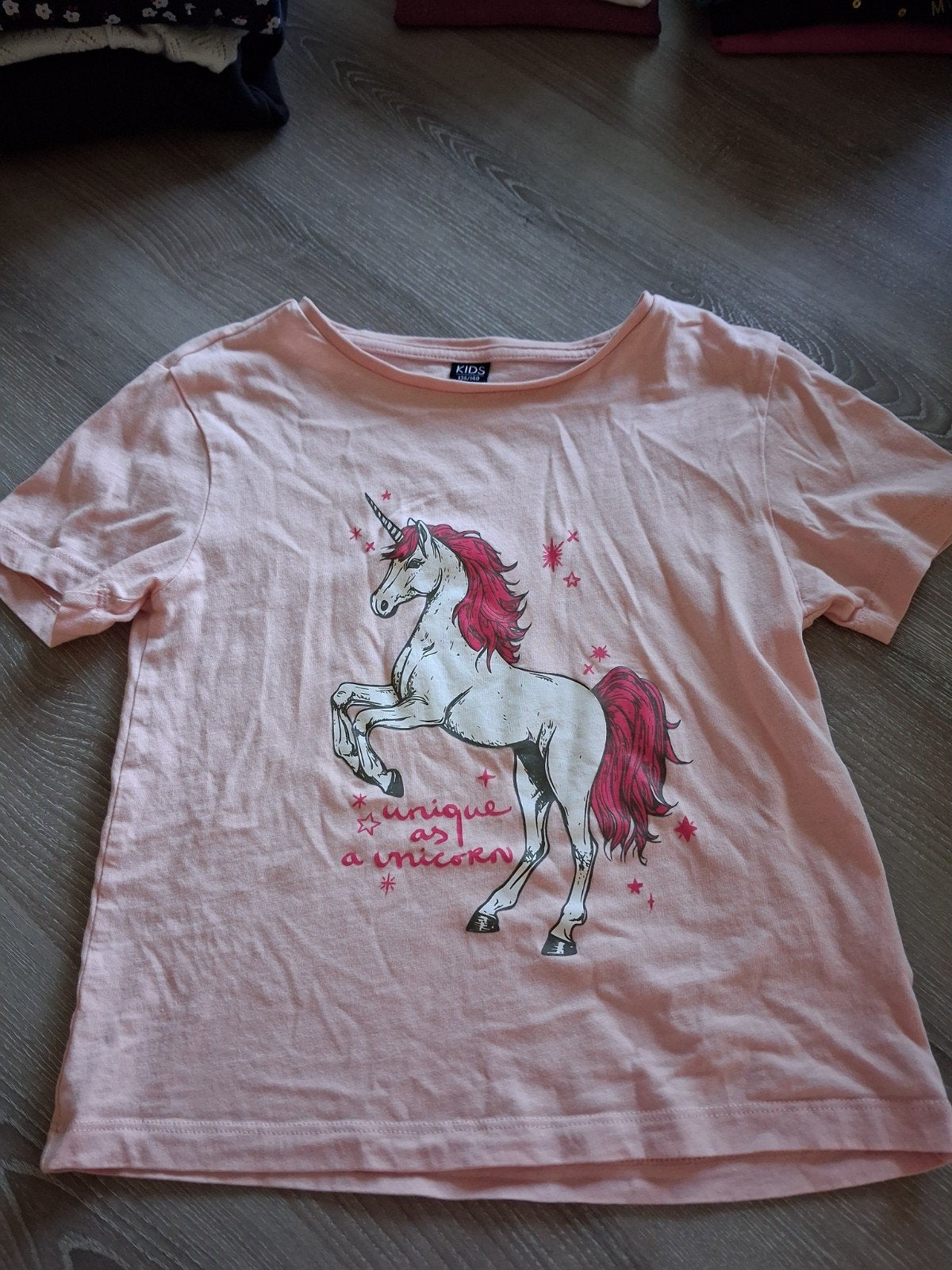 T-shirt 134, Enfants & Bébés, Enlèvement ou Envoi, Utilisé, Fille, Chemise ou À manches longues