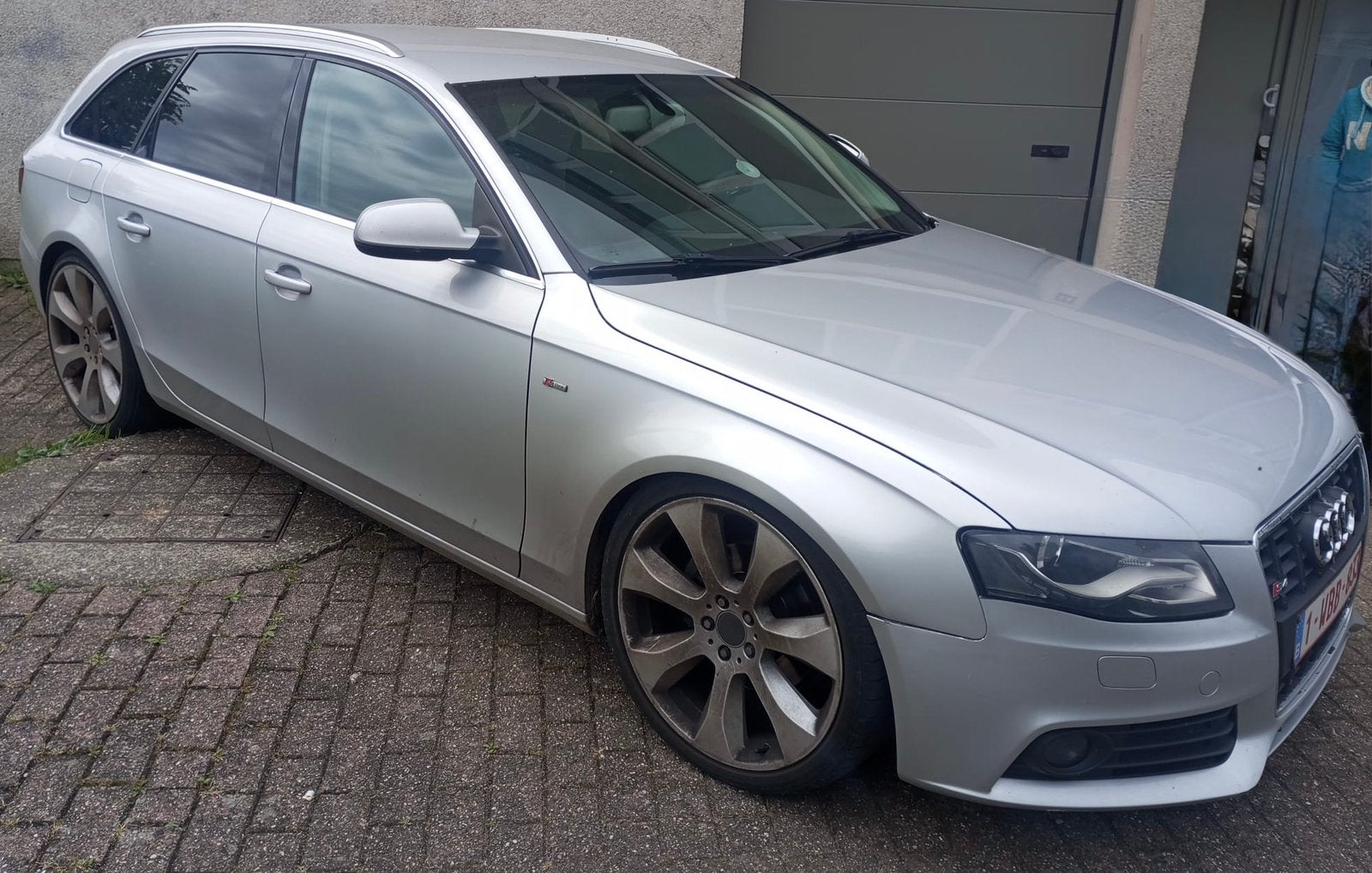 Audi a4 break 2ltdi problee boite auto !!!! 2200e, Autos, Cuir, Achat, A4, Vitres électriques
