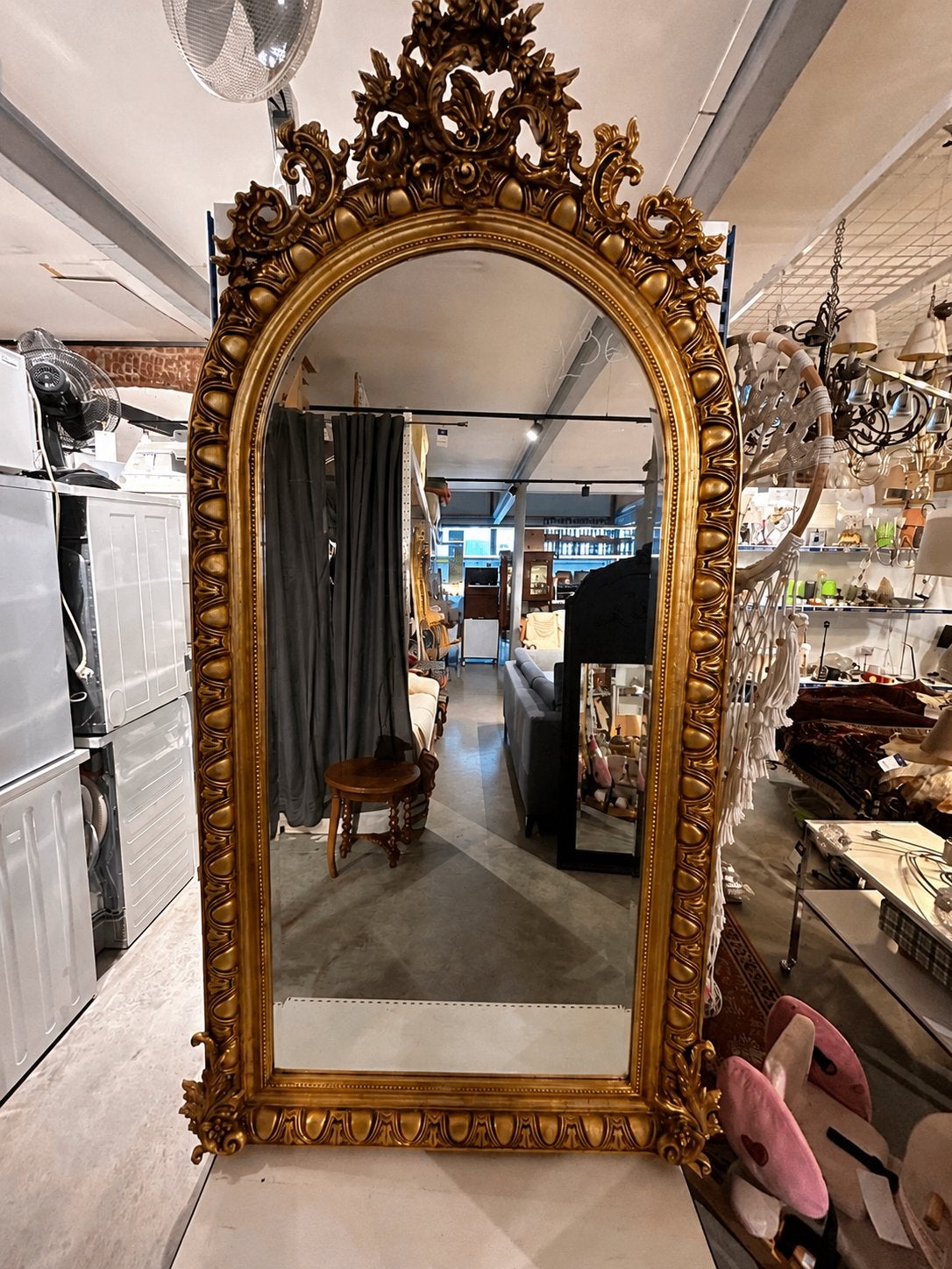 Miroir ancien doré style baroque, Antiquités & Art, Enlèvement, Ovale, 50 à 100 cm, 150 à 200 cm