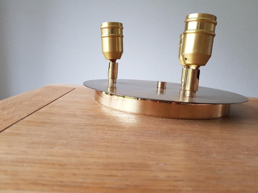 Luminaire en laiton pour 3 spots, Maison & Meubles, Lampes | Spots, Neuf, Enlèvement ou Envoi, Halogène, Spot encastrable ou Spot mural