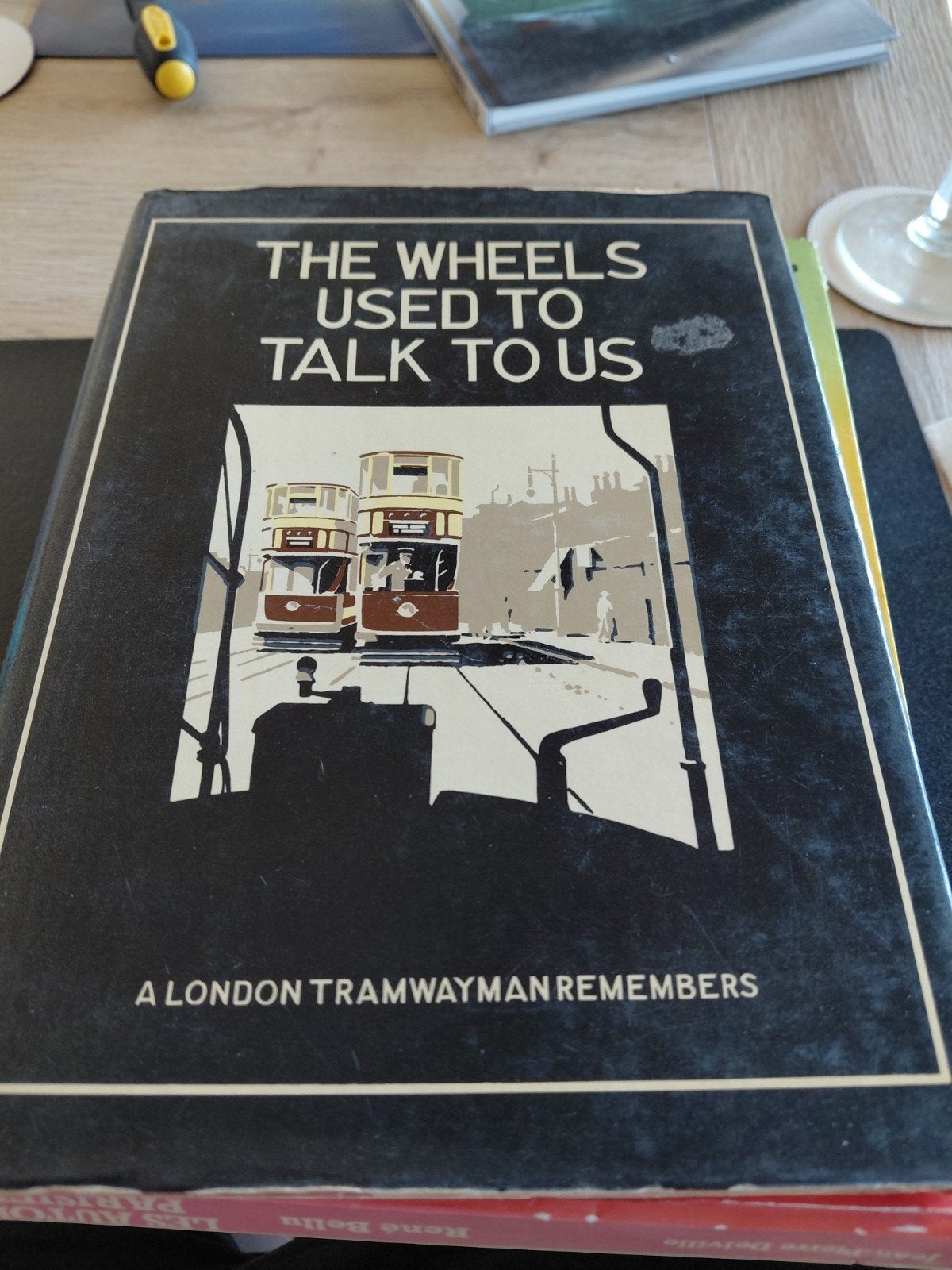 Set van 3 boeken Trams en bussen in Engeland., Verzamelen, Ophalen of Verzenden, Gebruikt, Tram, Boek of Tijdschrift
