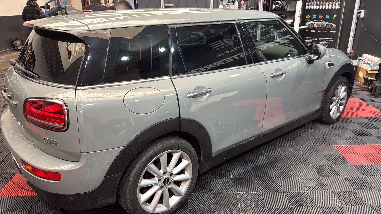 Originele MINI Clubman F54 17" Velgen 225/45 R17 + TPMS, Véhicule de tourisme, Pneus été, Enlèvement, Utilisé