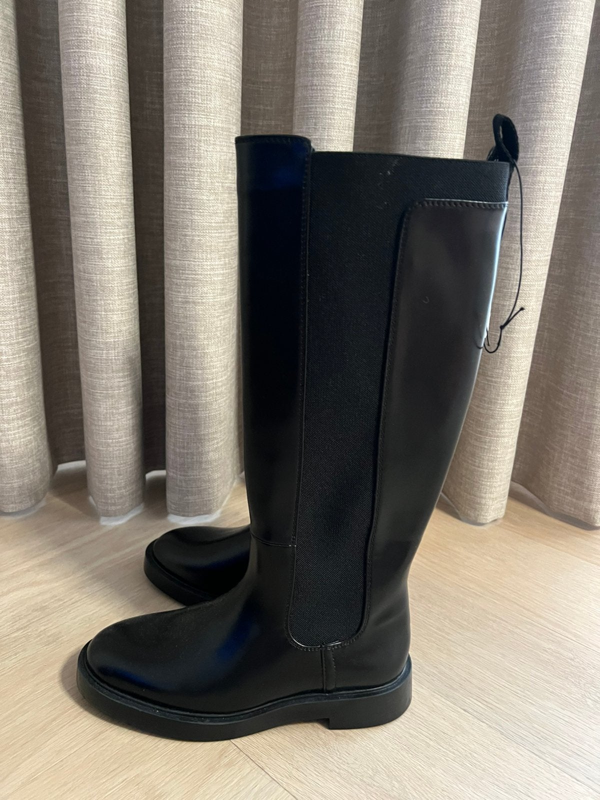 Lange zwarte laarzen van H&M - maat 38, Kleding | Dames, Hoge laarzen, Verzenden, Zwart, Nieuw