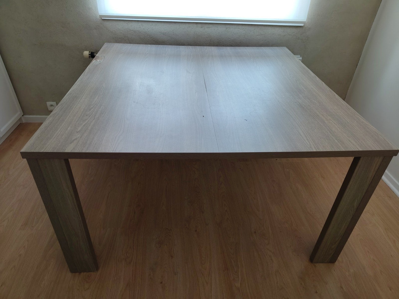 Table en bois, 100 à 150 cm, Cinq personnes ou plus, Carré, 100 à 150 cm