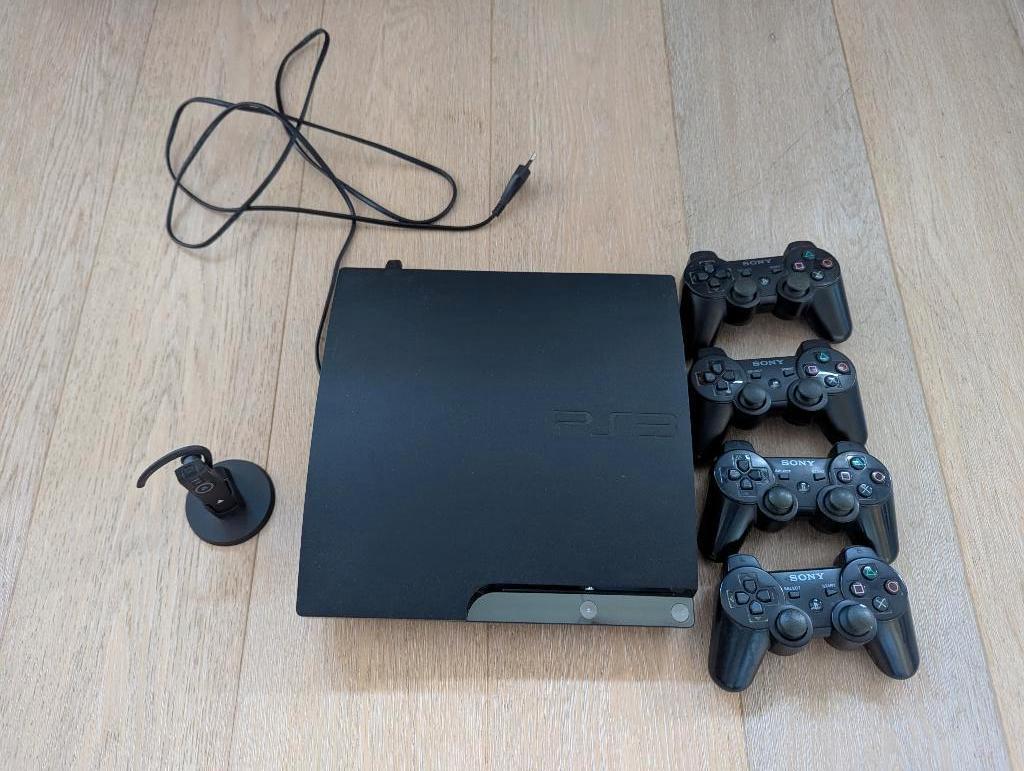 Sony PlayStation 3 Slim + 2 originele controllers + headset, Met 2 controllers, Ophalen of Verzenden, Zo goed als nieuw, 120 GB