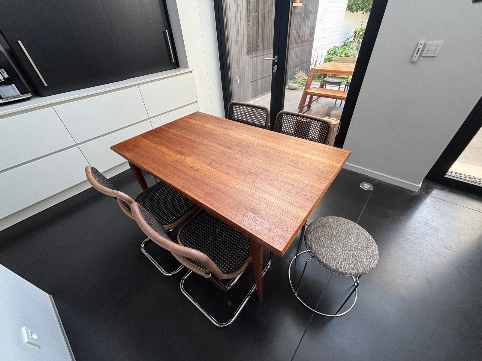 Vintage Eettafel Louis Van Teeffelen, Huis en Inrichting, Tafels | Eettafels, Gebruikt, 50 tot 100 cm, 100 tot 150 cm, Vijf personen of meer