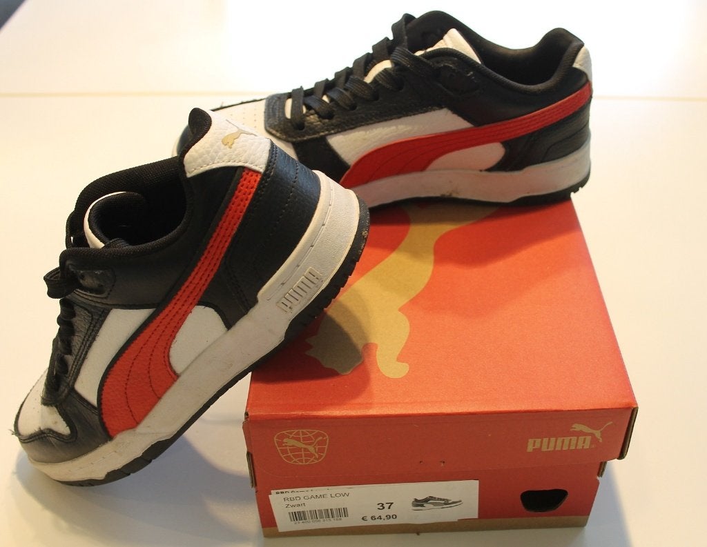 Schoen Puma maat 37, Kinderen en Baby's, Kinderkleding | Schoenen en Sokken, Sportschoenen, Puma, Ophalen of Verzenden, Zo goed als nieuw
