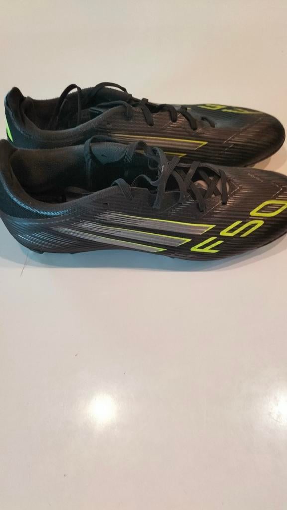 Adidas F50 maat 45 1/2 - nieuw, Sport en Fitness, Voetbal, Ophalen